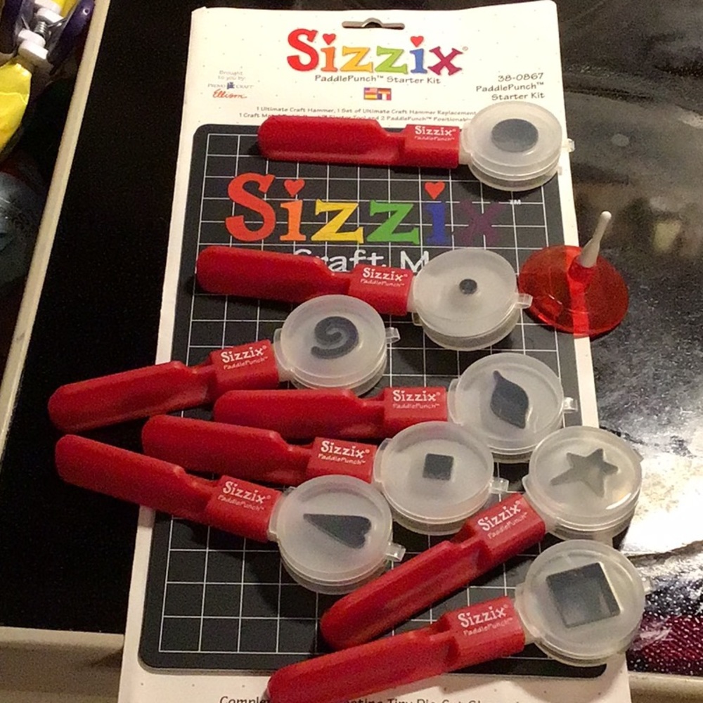 Sizzix Paddle Punch Set with Craft Mat